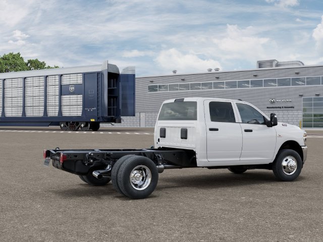 New 2027 RAM 3500 Tradesman AWD/4WD image 6