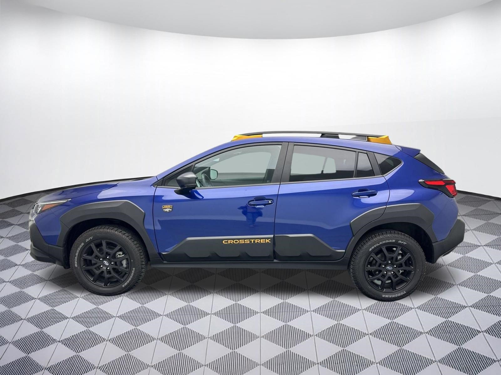 Used 2025 Subaru Crosstrek 2.5i Wilderness AWD/4WD image 2