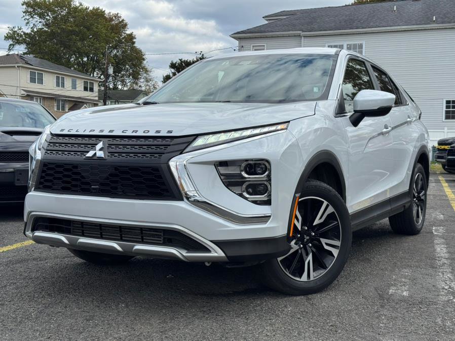 Used 2024 Mitsubishi Eclipse Cross SE image 2