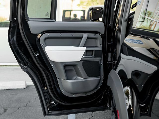New 2025 Land Rover Defender 130 S AWD/4WD image 20