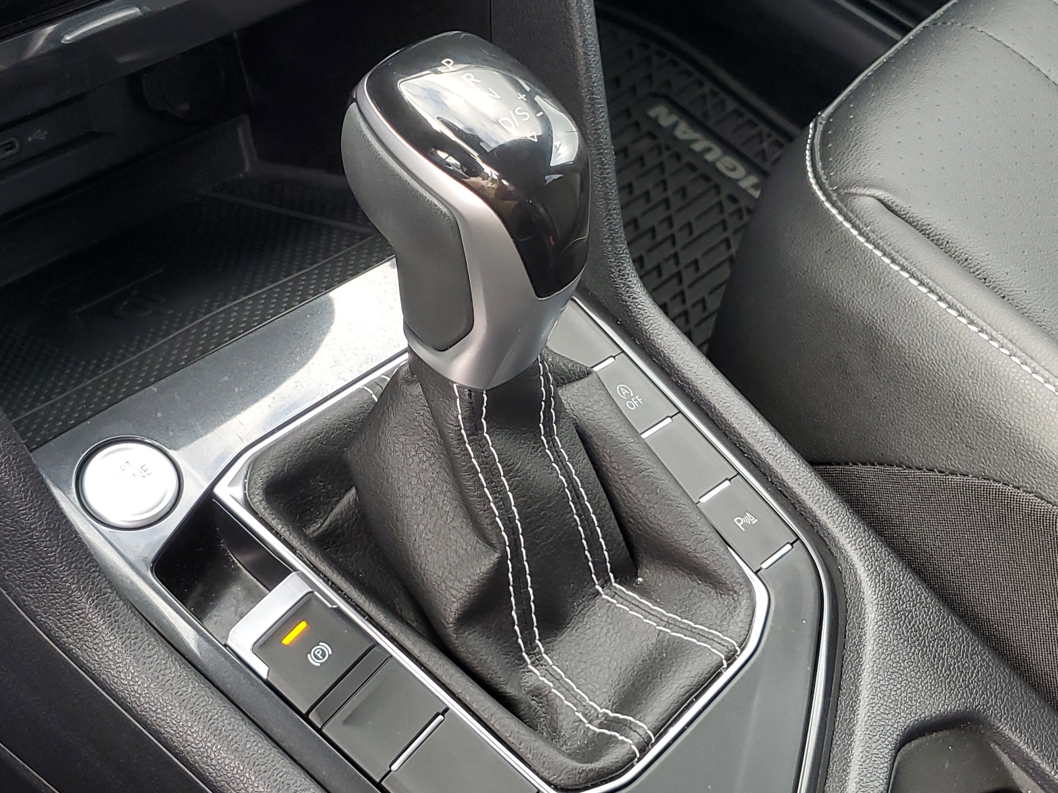 Used 2022 Volkswagen Tiguan SE R-Line FWD image 27