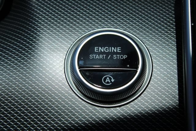 Used 2025 Mercedes-Benz C 43 AMG 4MATIC Sedan image 30