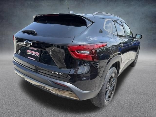 Used 2024 Chevrolet Trax ACTIV w/ Sunroof Package FWD image 7
