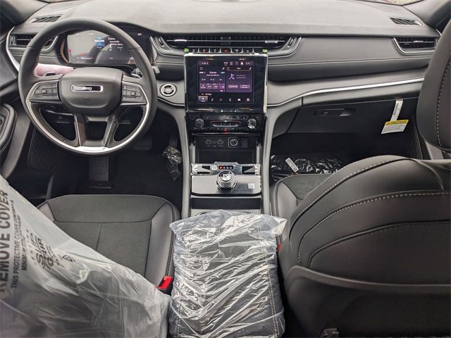 New 2025 Jeep Grand Cherokee L Altitude image 14