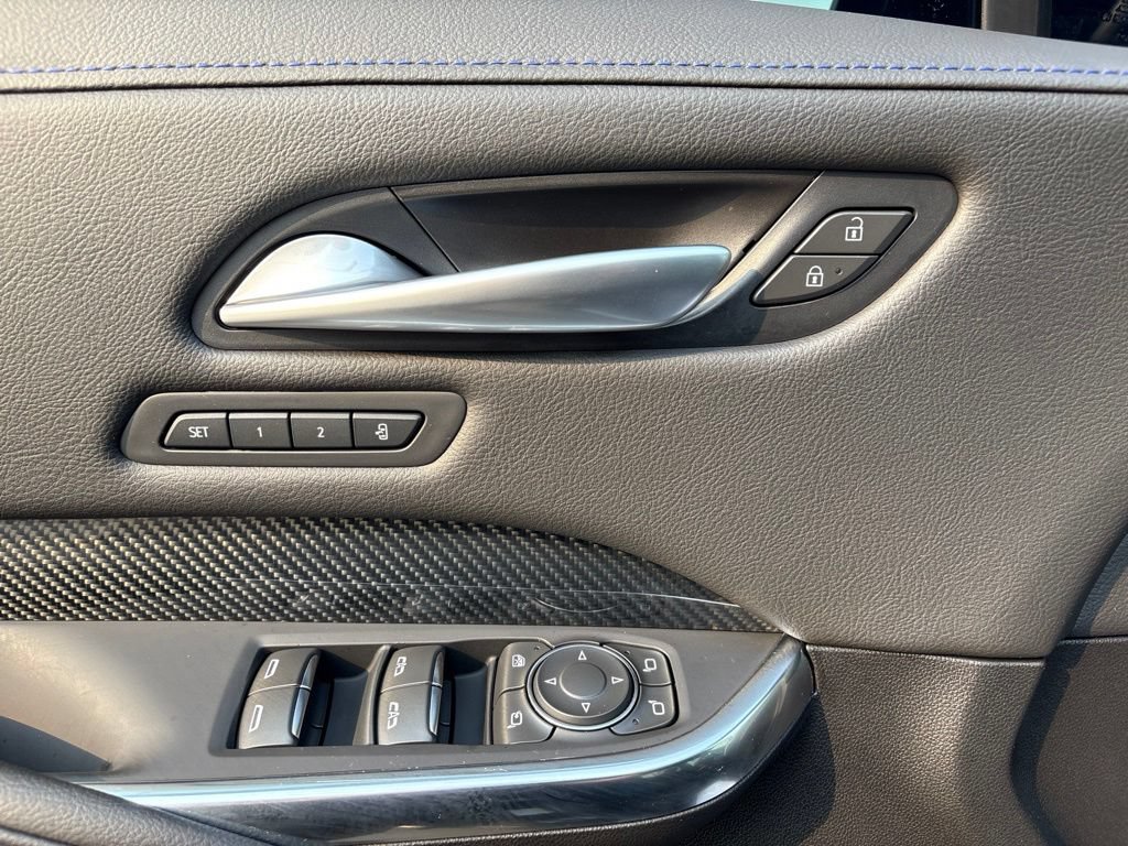 Used 2025 Cadillac XT4 Sport AWD/4WD image 19