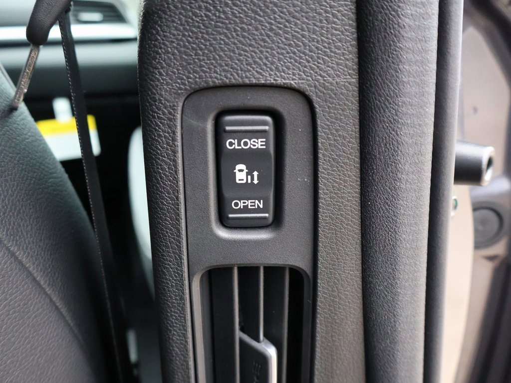 New 2026 Honda Odyssey Touring image 16