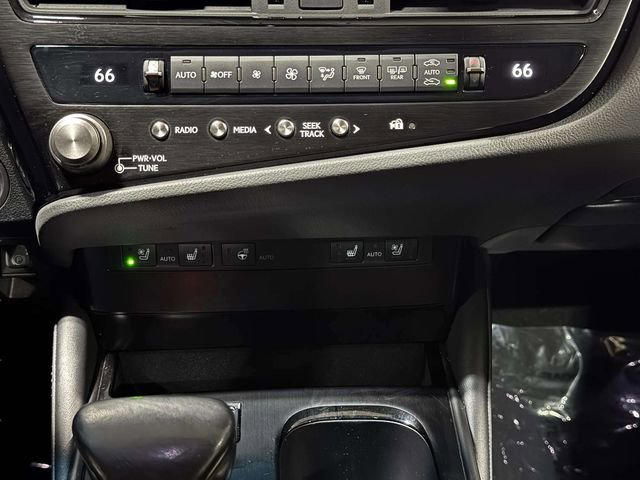 Certified 2024 Lexus ES 300h w/ Premium Package FWD image 21