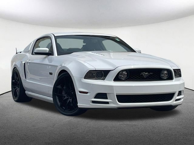 Used 2014 Ford Mustang GT Premium w/ GT Track Package RWD image 2