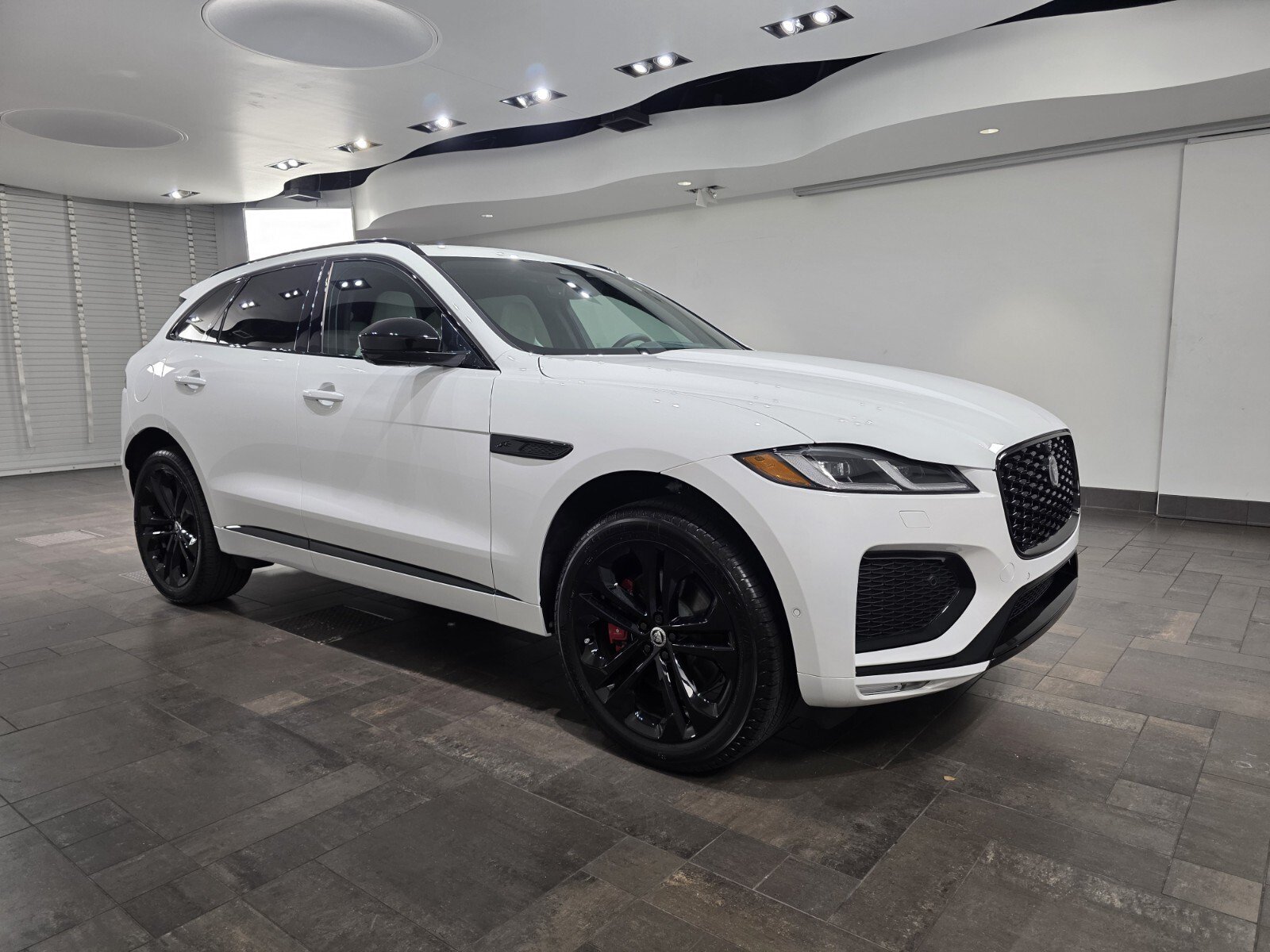 New 2026 Jaguar F-PACE R-Dynamic S AWD/4WD image 25