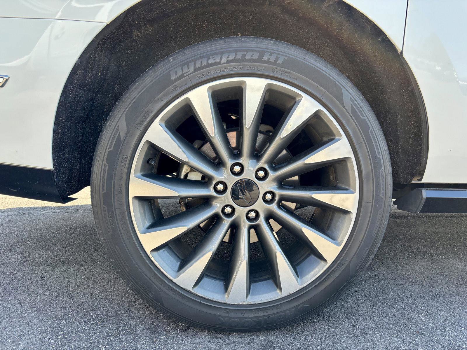 Used 2020 Lincoln Navigator L Reserve w/ Equipment Group 201A Reserve AWD/4WD image 17
