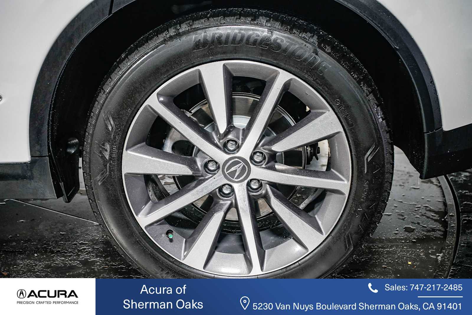 Used 2025 Acura MDX SH-AWD w/ Technology Package image 6