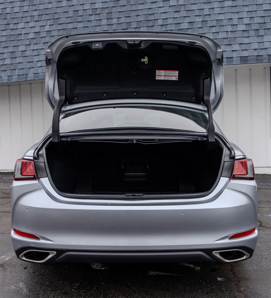 Used 2023 Lexus ES 350 Luxury w/ Premium Package image 9