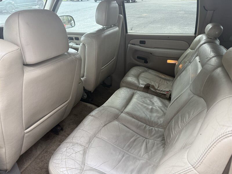 Used 2002 Chevrolet Suburban Z71 AWD/4WD image 9
