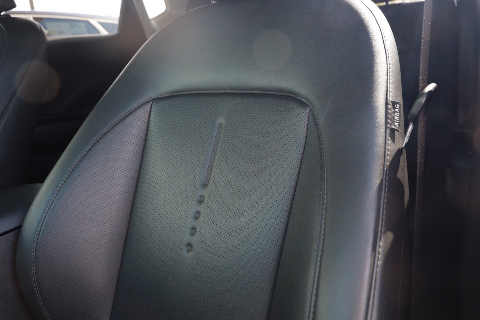 Used 2024 Hyundai Kona Limited AWD/4WD image 19