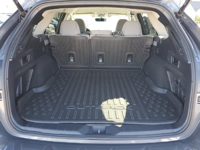 Used 2020 Subaru Outback Premium AWD/4WD image 27