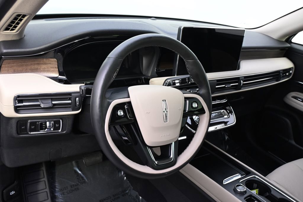 New 2026 Lincoln Corsair Reserve w/ Jet Appearance Package image 11