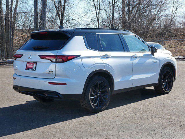 Used 2025 Mitsubishi Outlander SEL Black Edition image 7