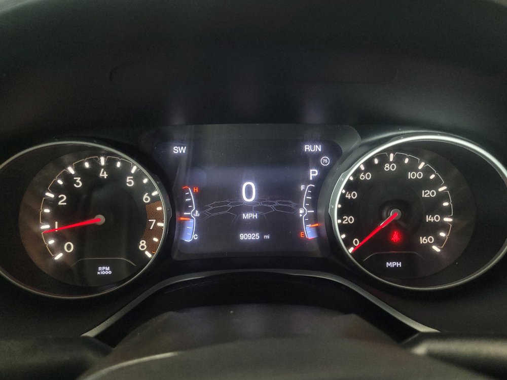 Used 2020 Jeep Compass Latitude FWD image 23