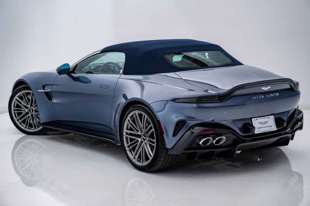 Used 2026 Aston Martin V8 Vantage Roadster RWD image 8