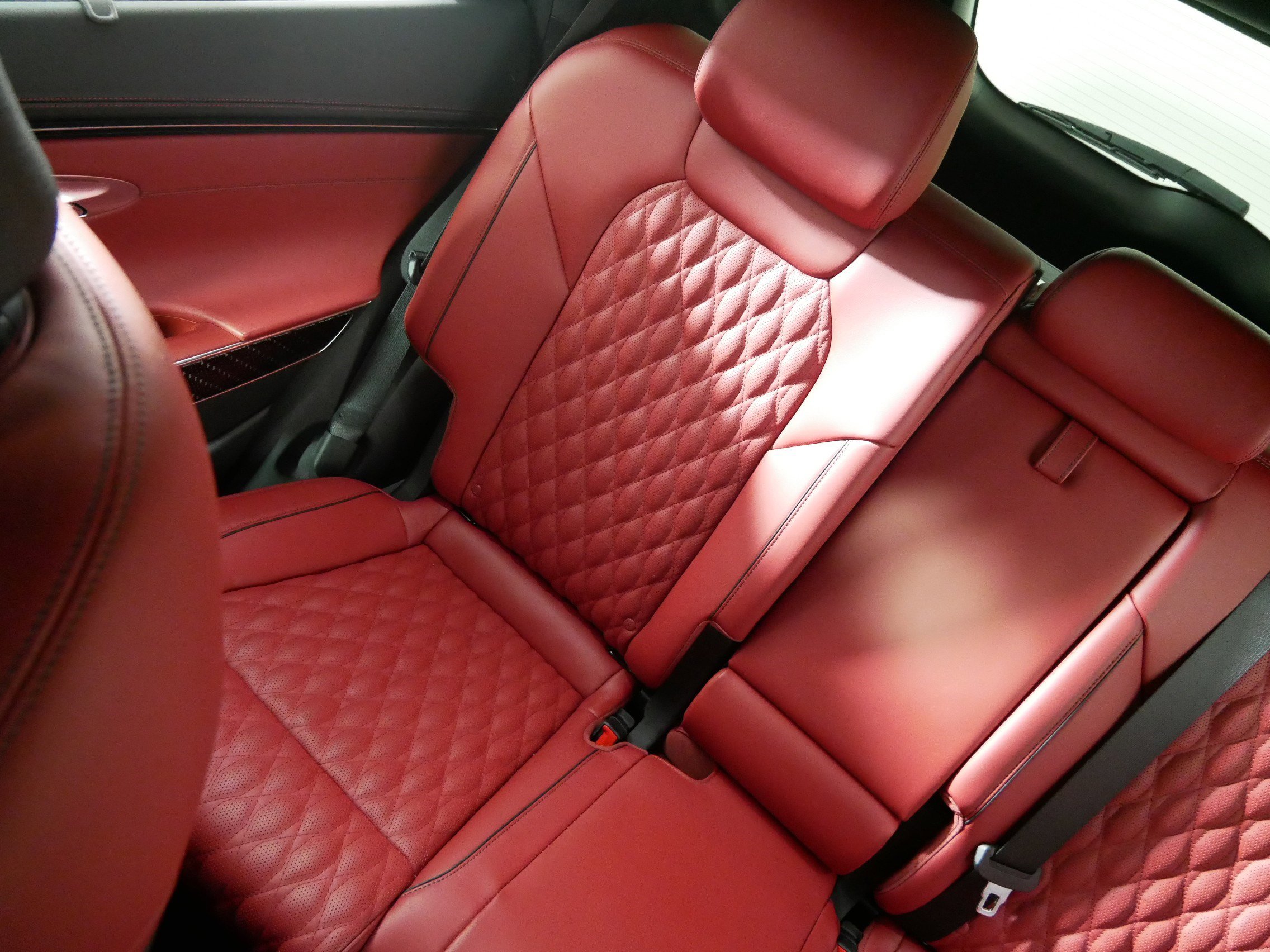 Used 2023 Genesis GV70 3.5T Sport w/ Sport Prestige Package image 12