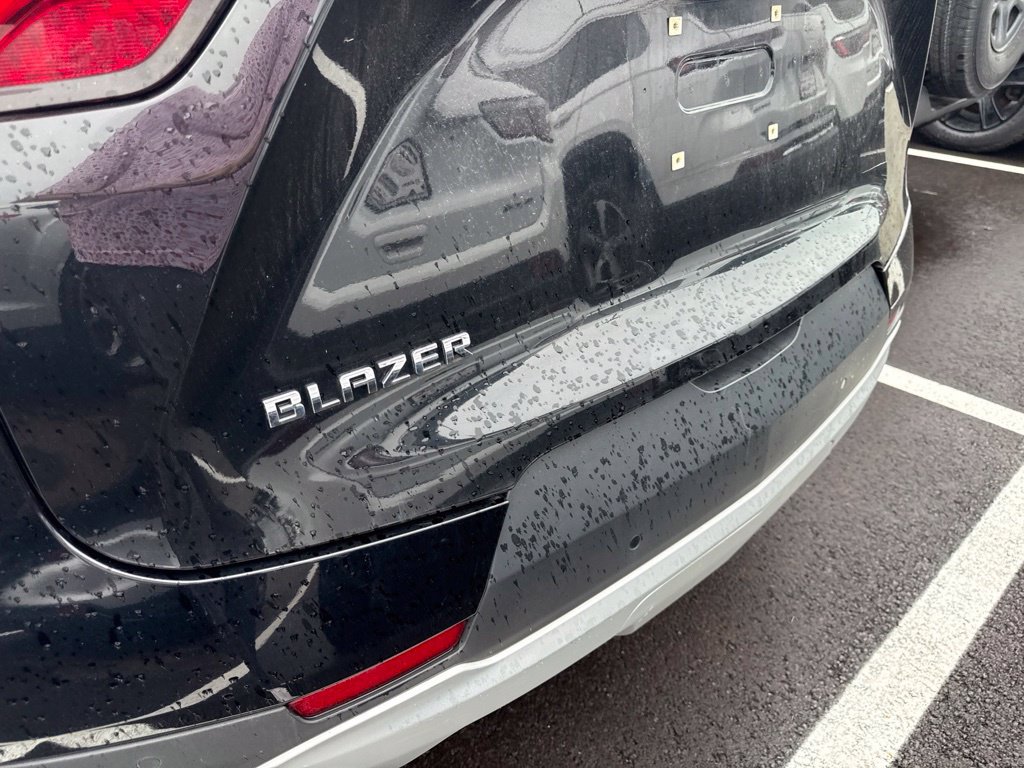 Used 2019 Chevrolet Blazer LT FWD image 18