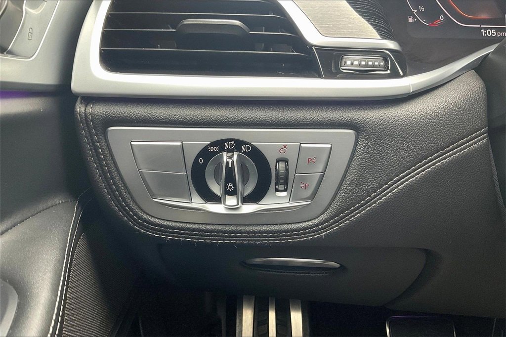 Used 2022 BMW 750i xDrive w/ Executive Package image 35