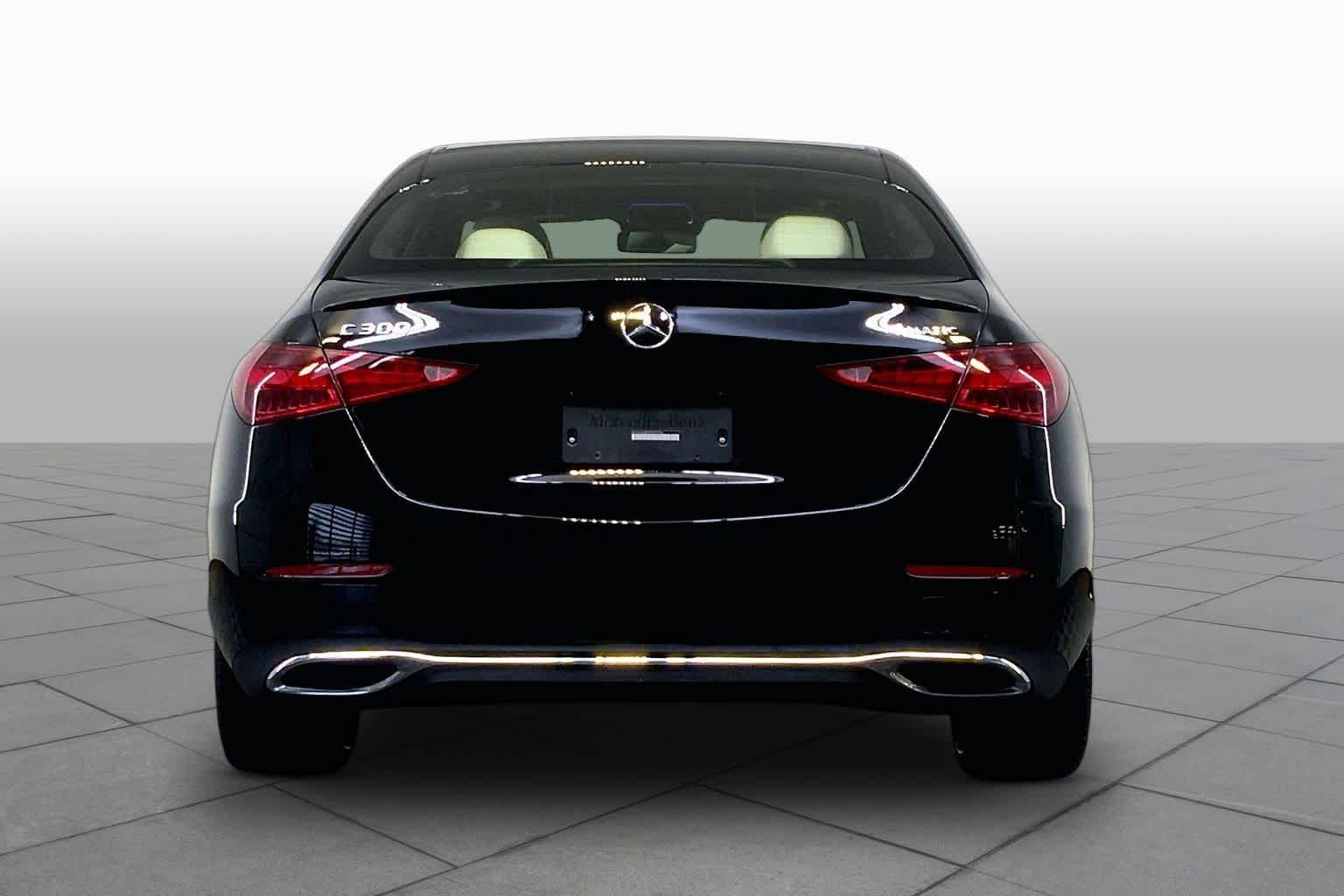 Used 2023 Mercedes-Benz C 300 4MATIC Sedan image 5