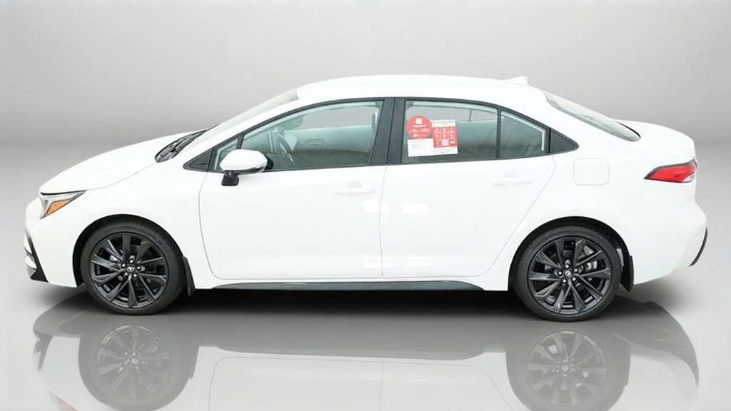 New 2027 Toyota Corolla SE FWD image 2
