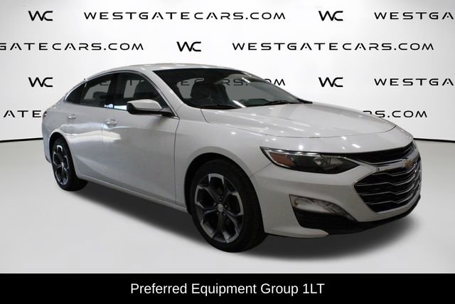 Used 2022 Chevrolet Malibu LT image 2