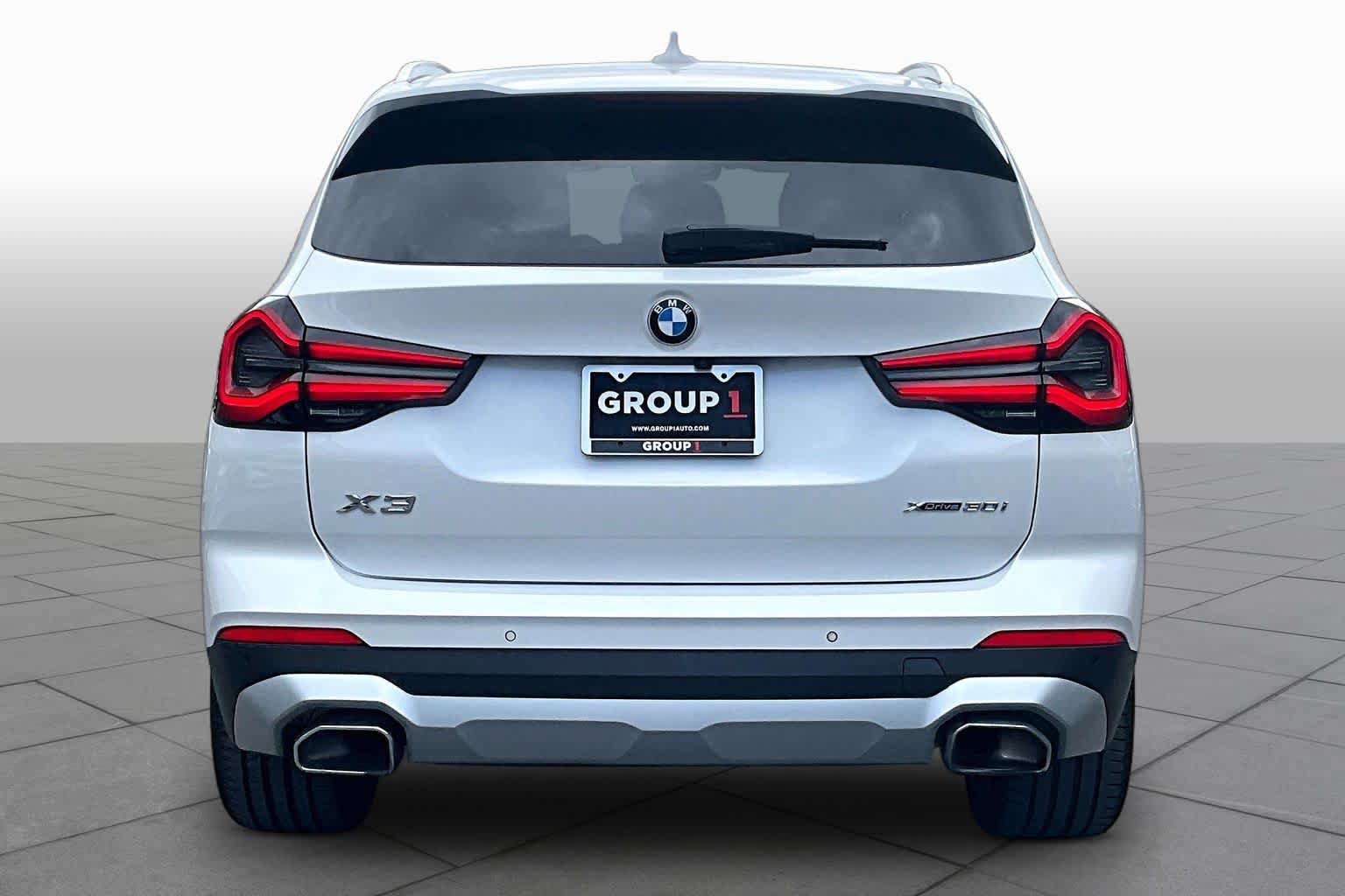 Used 2023 BMW X3 xDrive30i w/ Premium Package w/ZPA AWD/4WD image 5