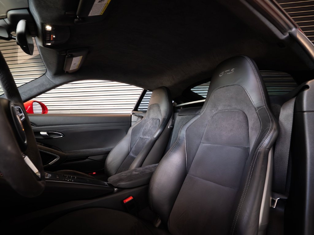 Certified 2018 Porsche 718 Cayman GTS RWD image 17