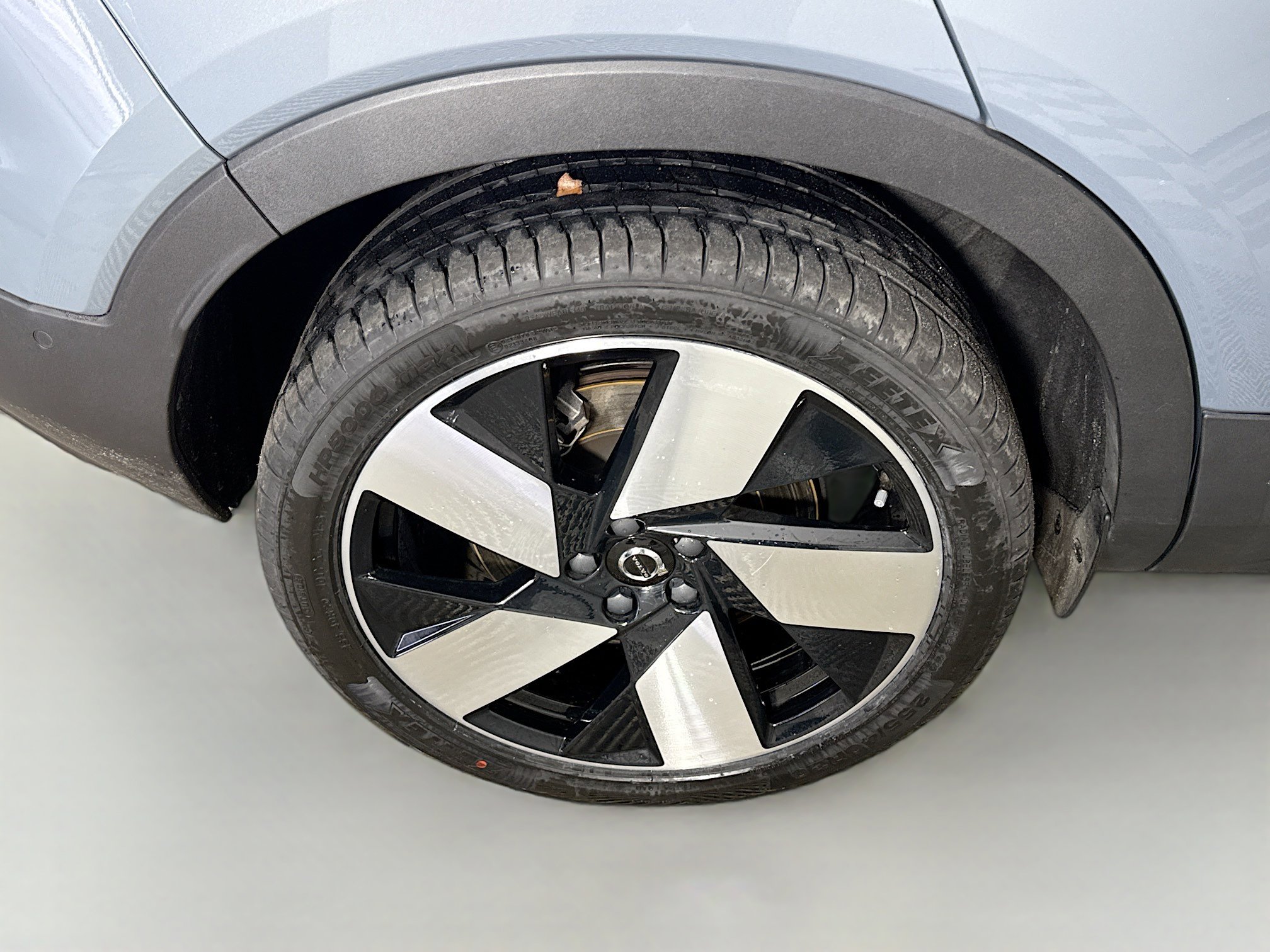 Used 2023 Volvo XC40 Recharge Ultimate w/ Protection Package Premier image 32