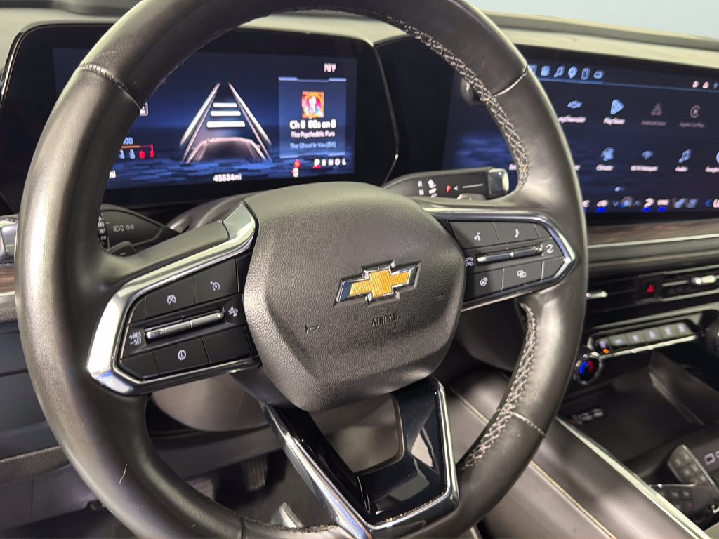 Certified 2025 Chevrolet Suburban Premier RWD image 23