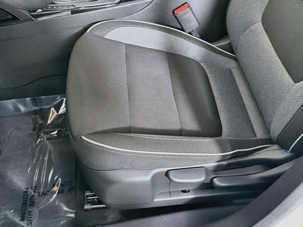 Used 2025 Chevrolet TrailBlazer LS w/ LS Convenience Package FWD image 19
