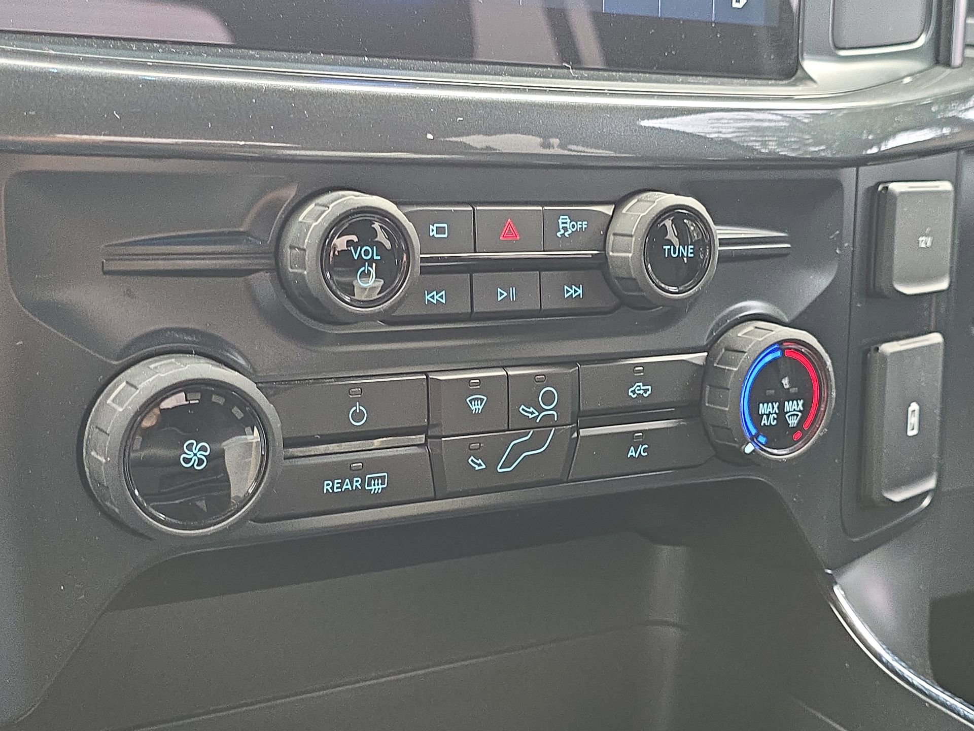 Used 2025 Ford F150 STX RWD image 18