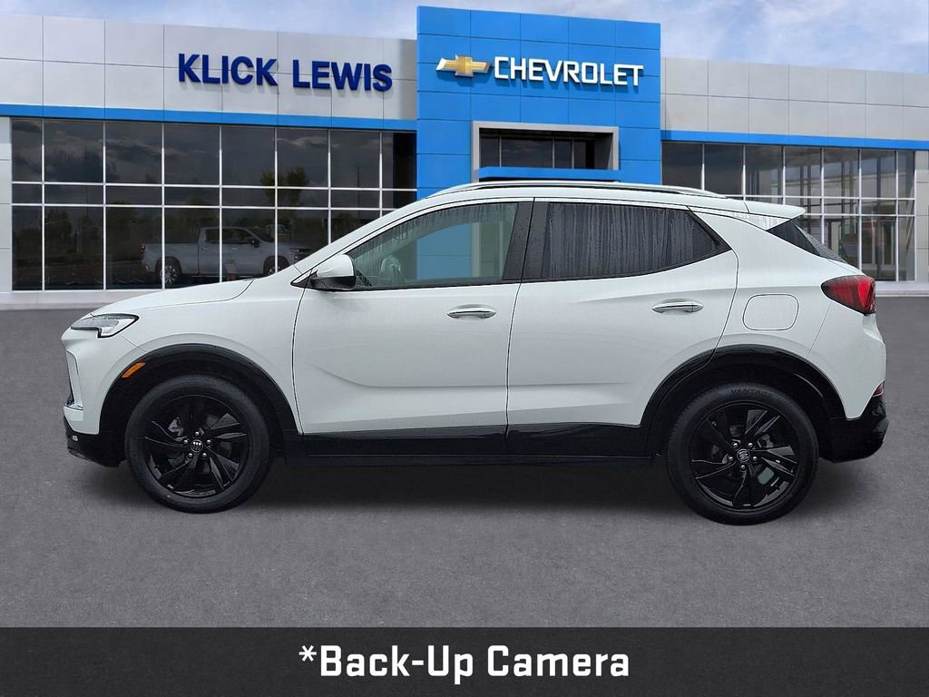 Used 2024 Buick Encore GX Sport Touring image 4