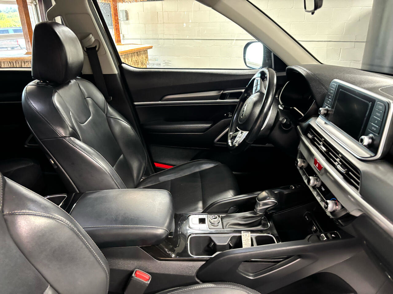 Used 2020 Kia Telluride S image 18