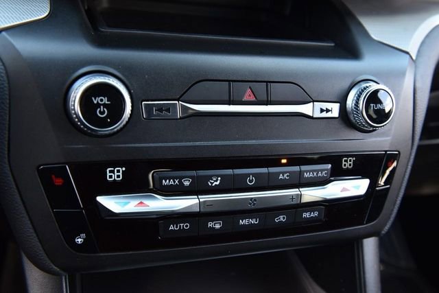 Used 2020 Ford Explorer XLT w/ Comfort Package AWD/4WD image 14