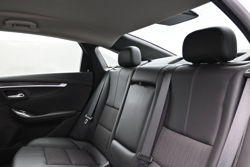 Used 2020 Chevrolet Impala LT FWD image 25