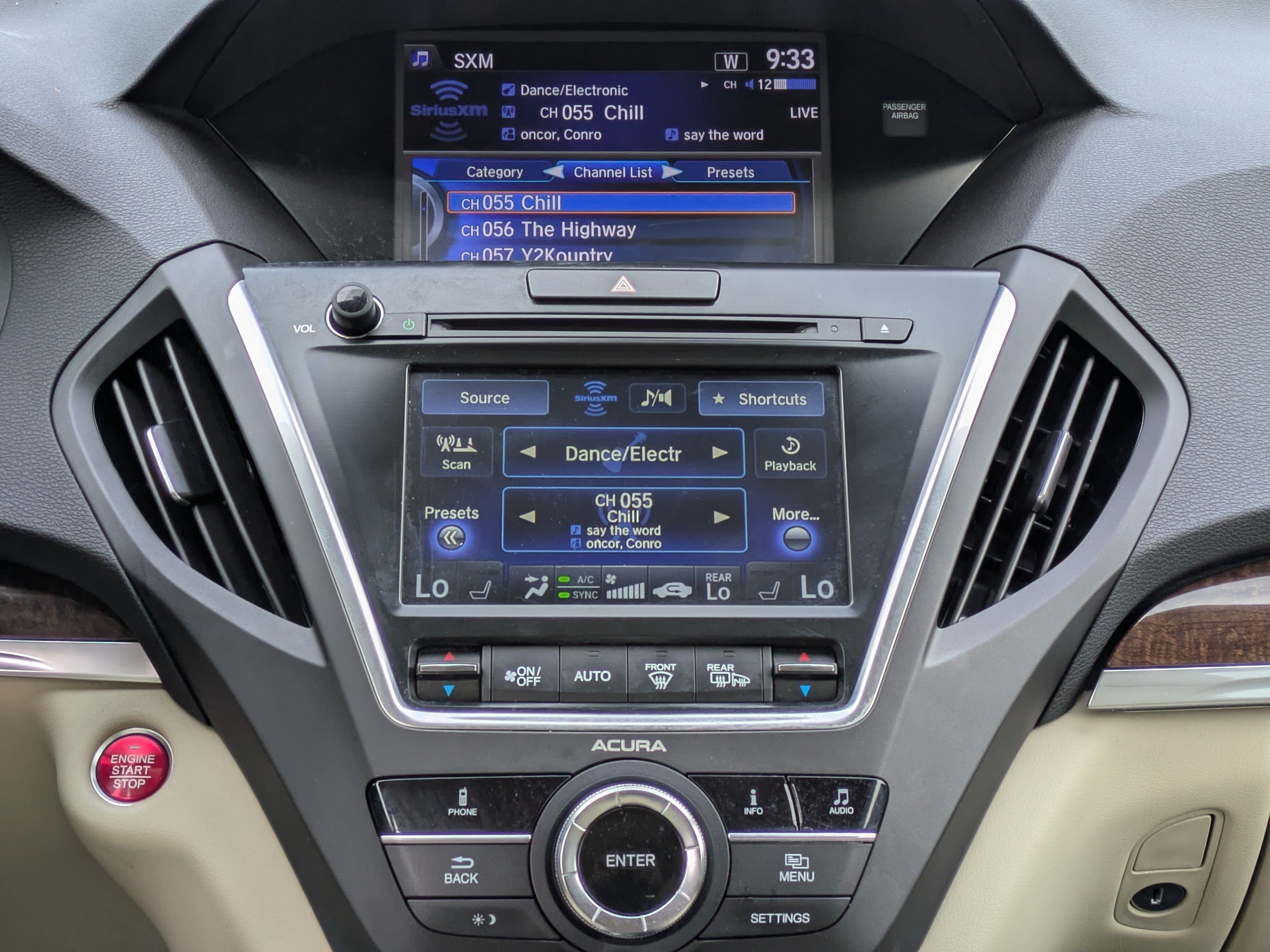 Used 2017 Acura MDX FWD image 16