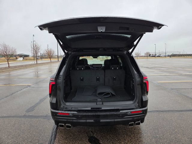 Used 2024 Chevrolet Traverse RS w/ LPO, Floor Liner Package AWD/4WD image 63