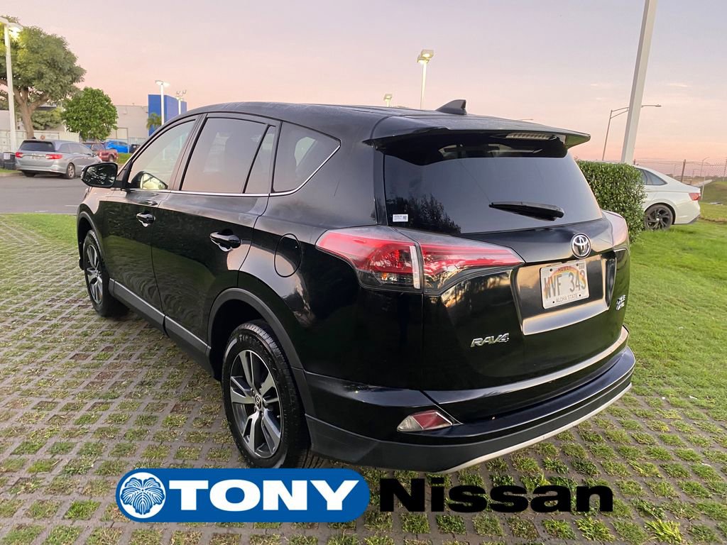 Used 2018 Toyota RAV4 XLE image 4