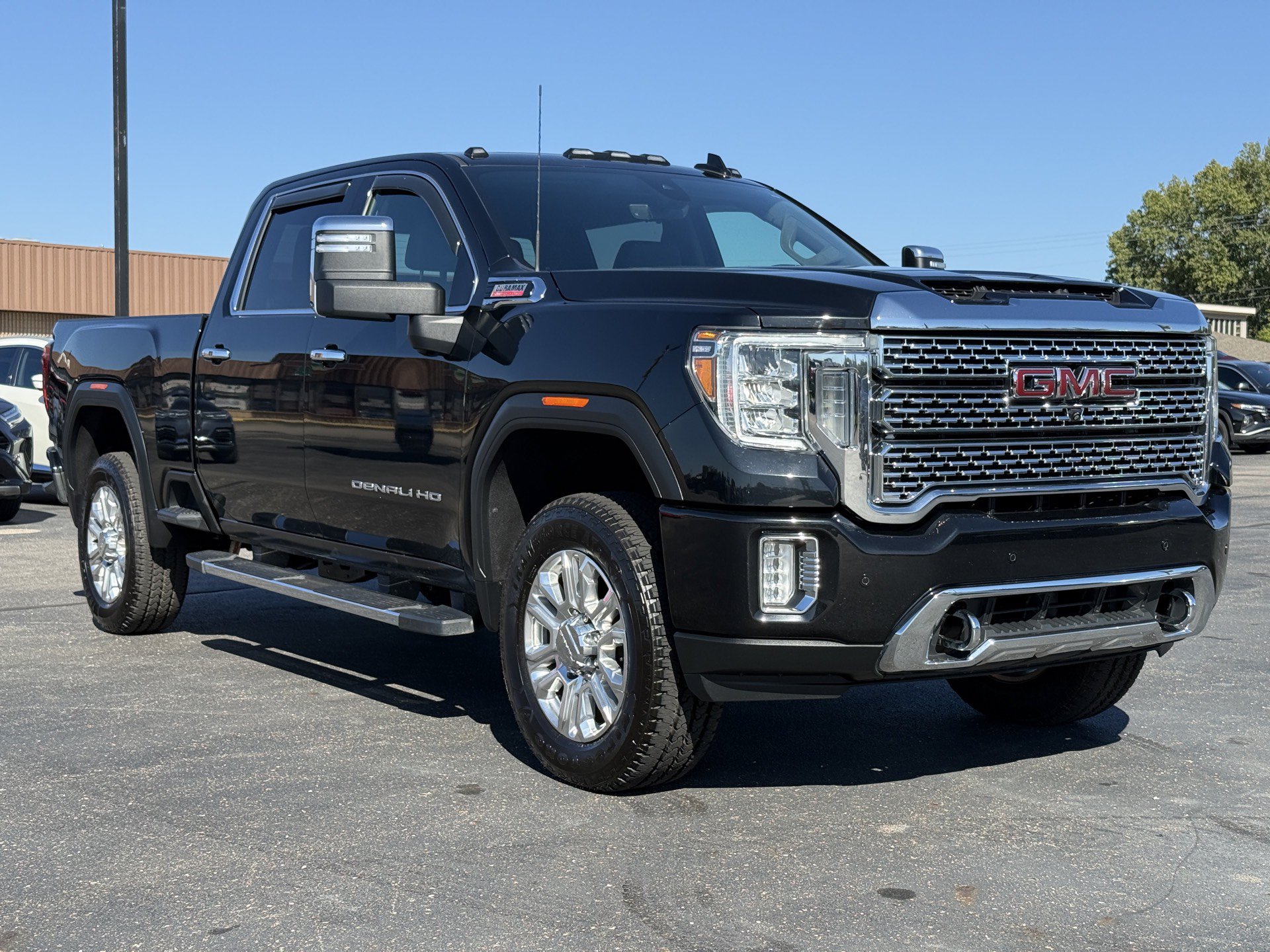 Used 2021 GMC Sierra 3500 Denali w/ Technology Package AWD/4WD image 2
