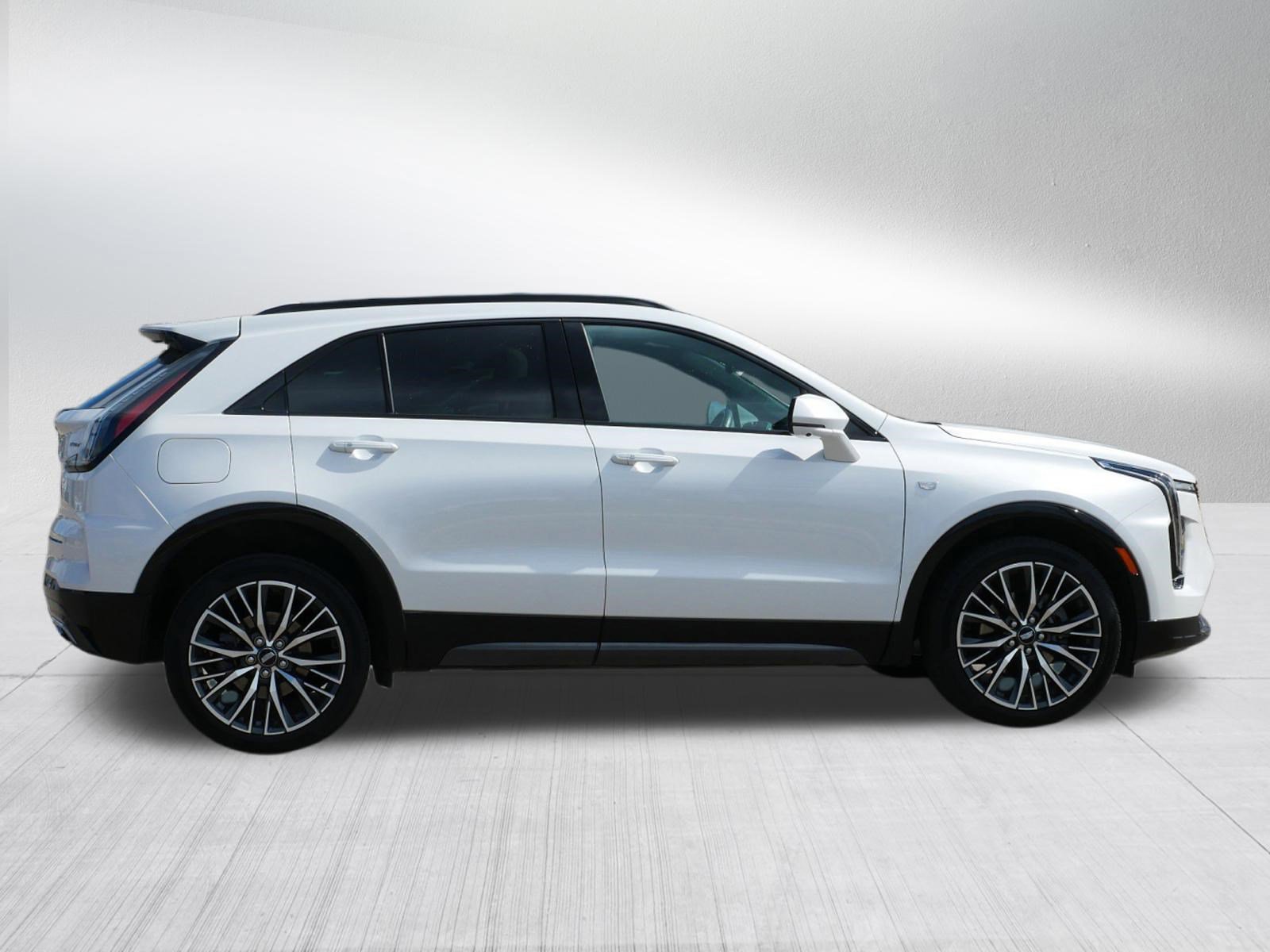 Certified 2024 Cadillac XT4 Sport AWD/4WD image 8