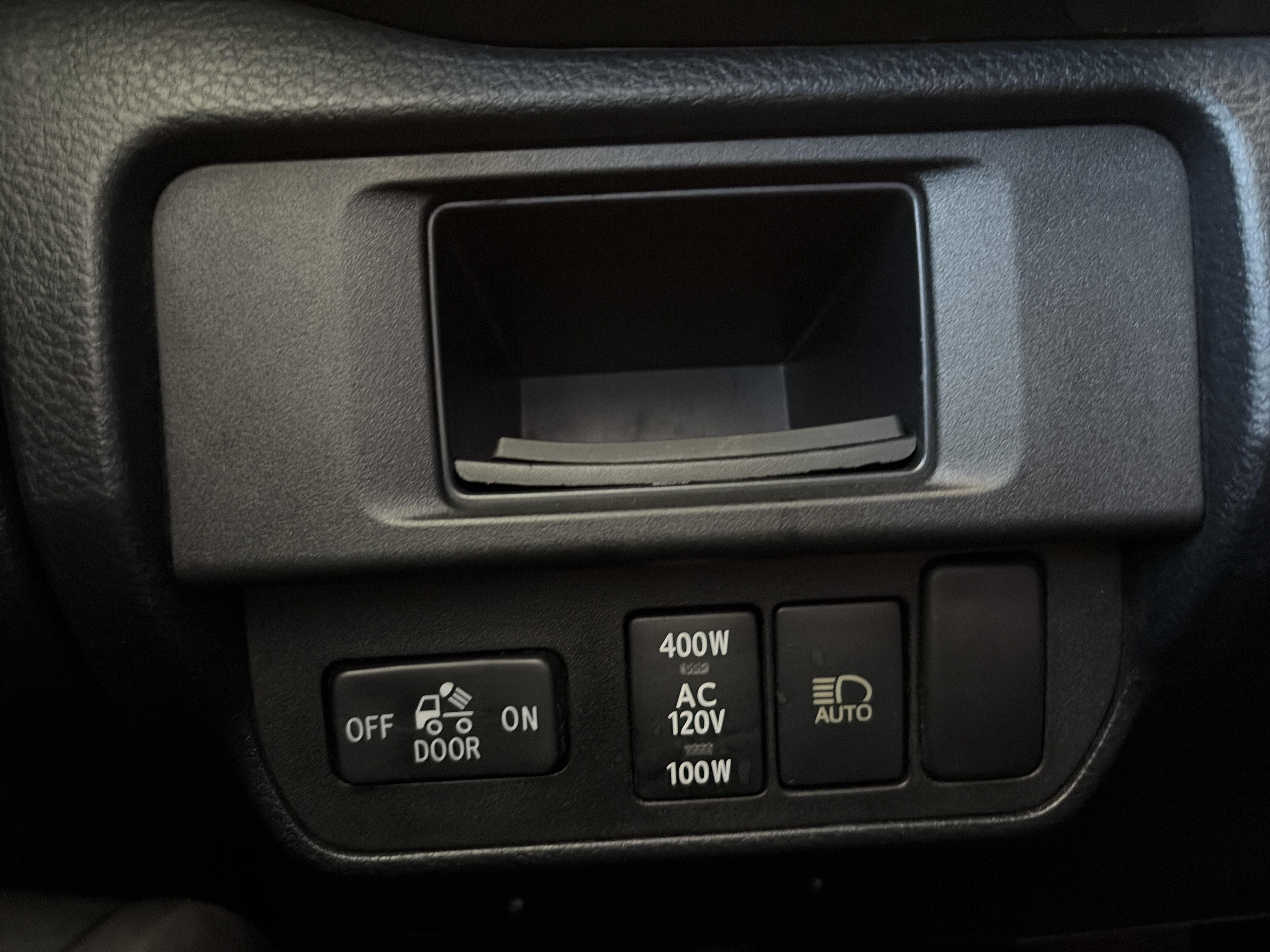Used 2019 Toyota Tacoma TRD Off-Road w/ Technology Package AWD/4WD image 20