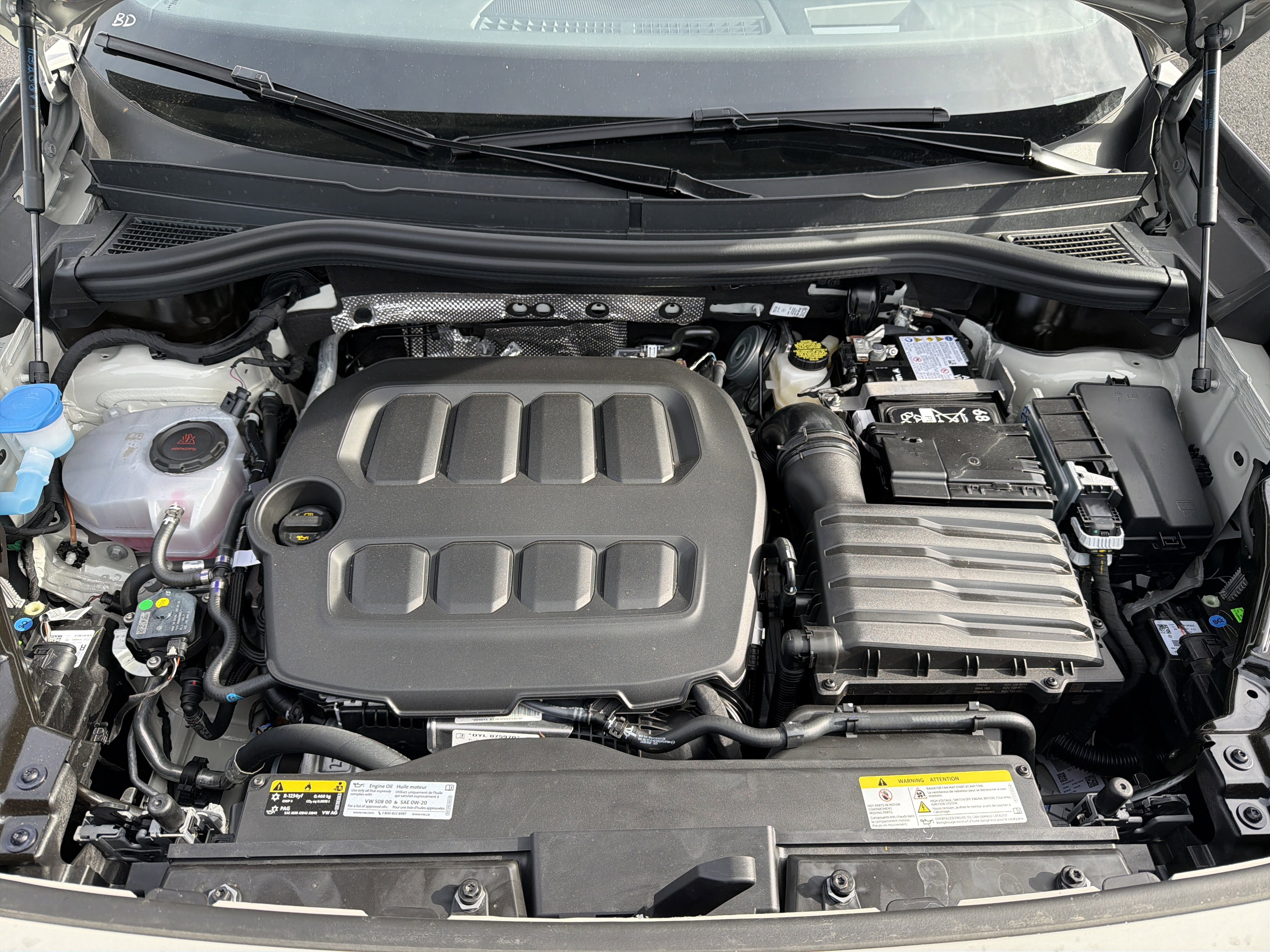 New 2026 Volkswagen Tiguan SE R-Line image 10