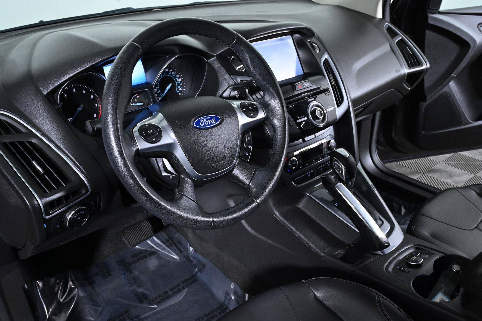Used 2012 Ford Focus Titanium FWD image 10