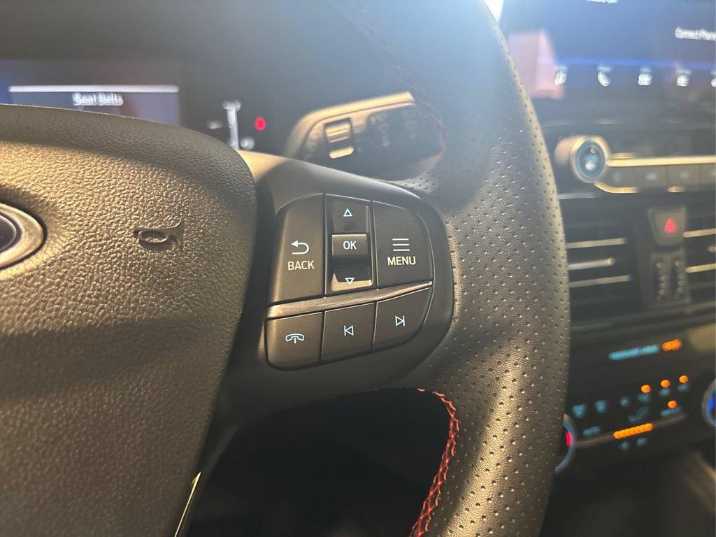 Certified 2025 Ford Escape ST-Line AWD/4WD image 33