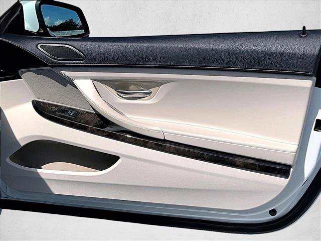 Used 2012 BMW 650i Convertible RWD image 19