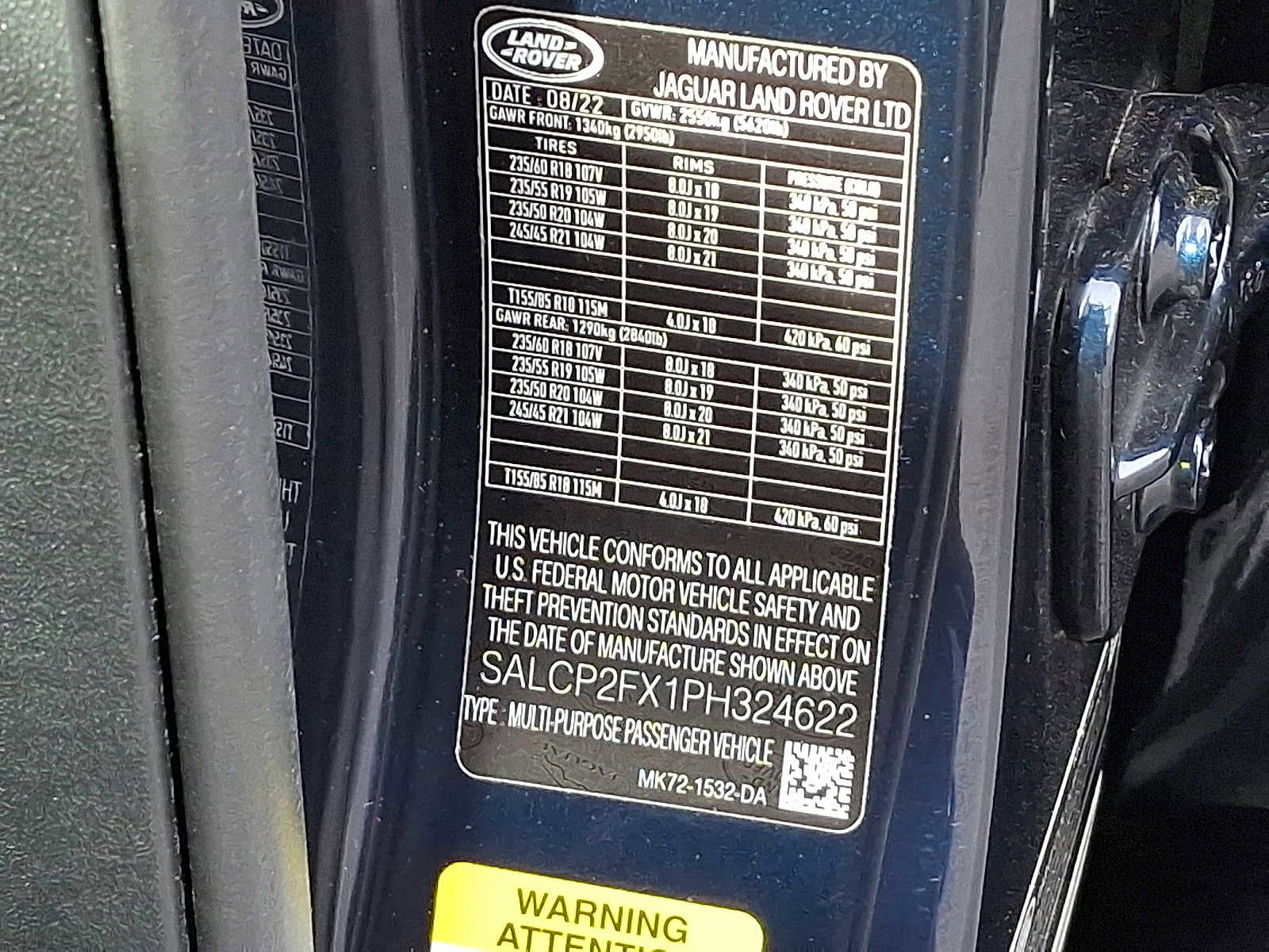 Used 2023 Land Rover Discovery Sport SE image 26